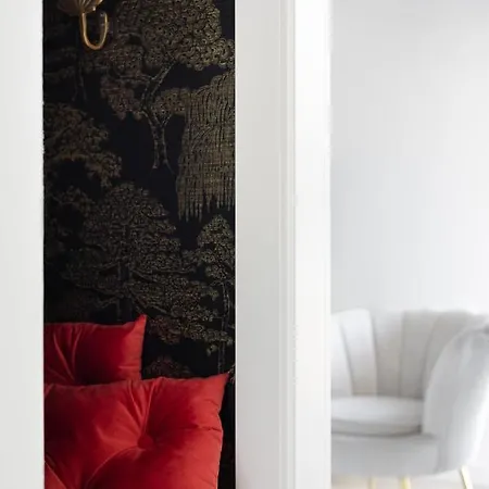 Sevilla Z Prywatna Sauna Апартаменты *