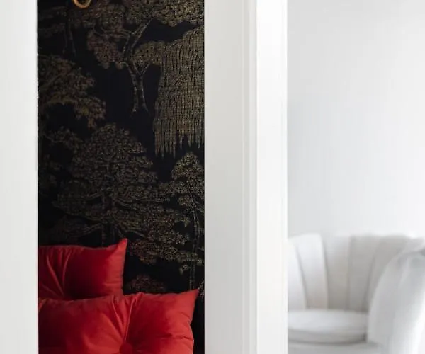 Sevilla Z Prywatna Sauna Апартаменты *